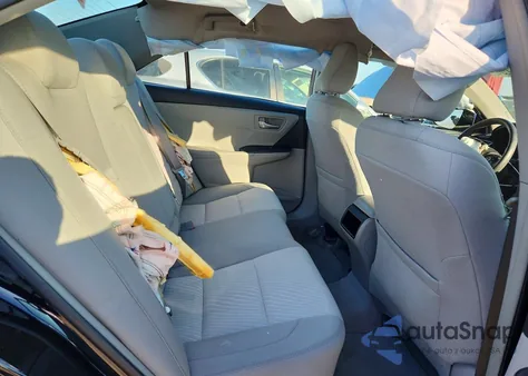 2016 Toyota Camry Le z USA, uszkodzony, nr VIN 4T4BF1FK4GR548285